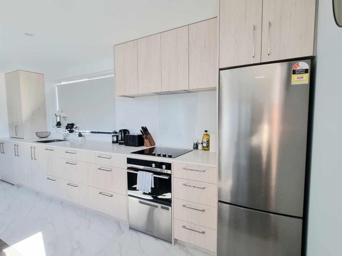 Brand New Luxury 3br In Cbd * Christchurch